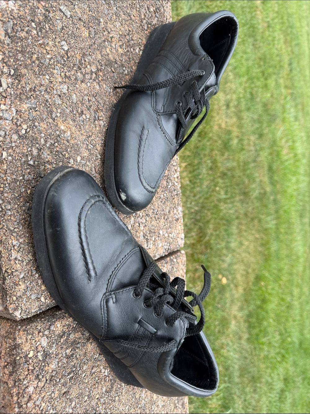 DREW Black Leather Lace-Up Comfort Oxfords